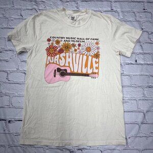Comfort Colors Nashville Country Music Hall of Fame graphic tee. Size small